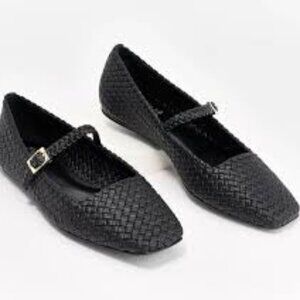 Vince Camuto Vinley Mary Jane Flat - Size 8.0